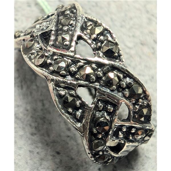 SILVER MARCASITE RING