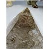 Image 3 : 2.9 INCH  CLEAR QUARTZ  ORGONITE  WITH COPPER PYRAMID