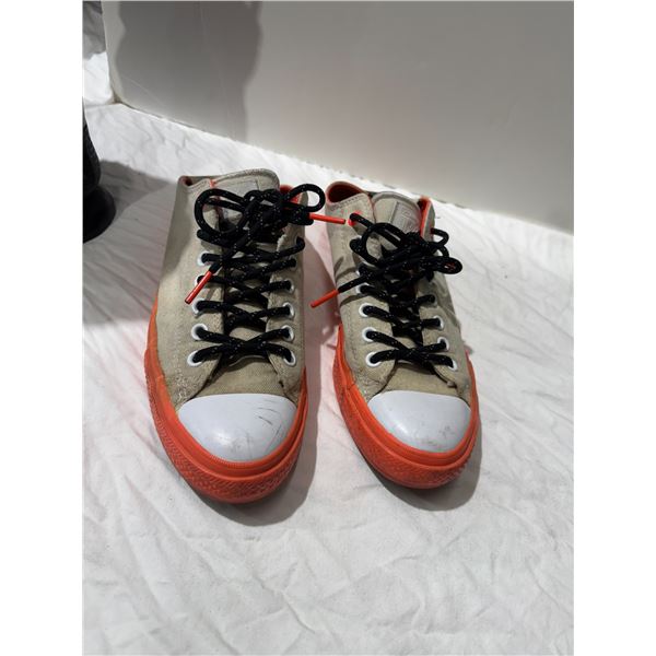Converse men's 9 1/2 women size 11