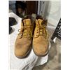 Image 1 : Footwear size 10 1/2