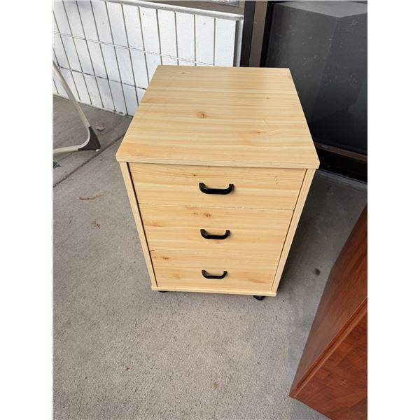 Rolling drawer cabinet