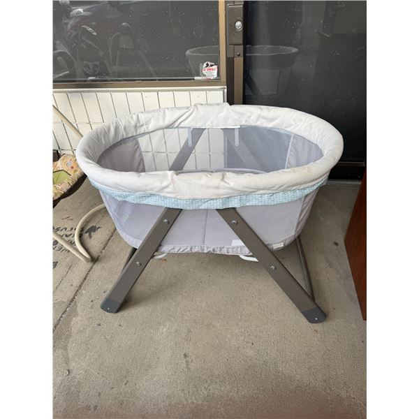 Ingenuity bassinet