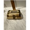 Image 1 : Vintage brass and camel bone trinket box