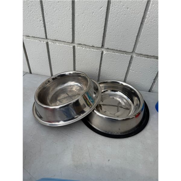 Pet dishes