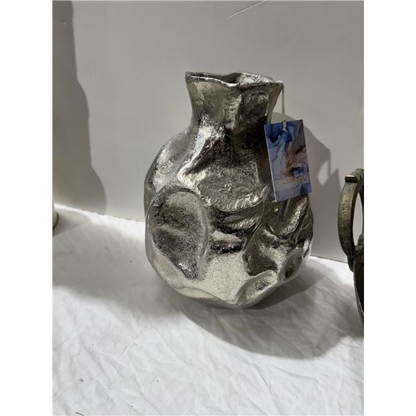 NWT vase