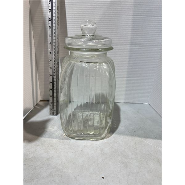 Large vintage ribbed jar