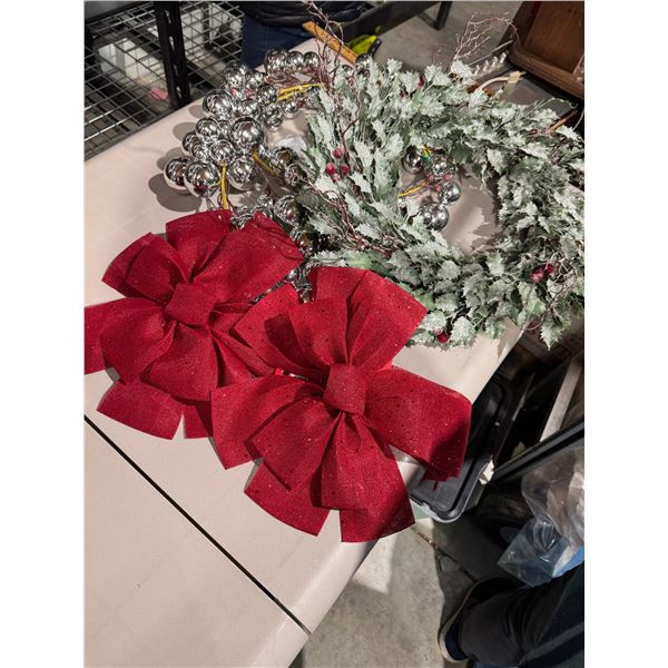 Wreaths and ribbons