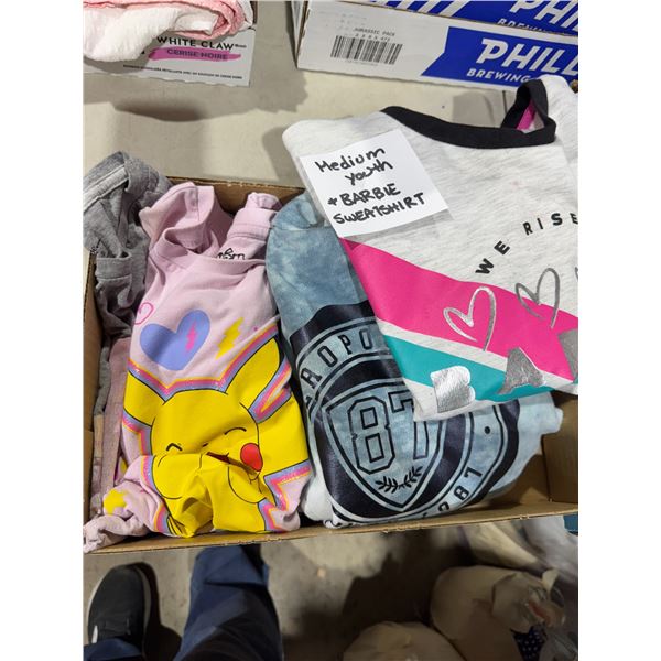 Children's medium clothing, Barbie sweatshirt, etc.