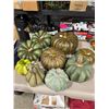 Image 1 : Pumpkins and Gord decor