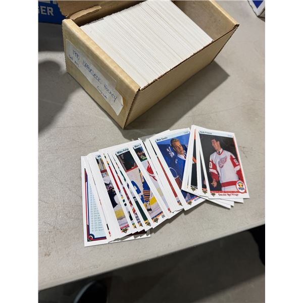 Upper deck  hockey cards, 1990