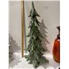 Image 1 : Christmas tree decor