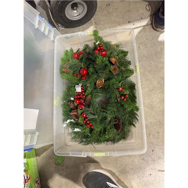 Christmas centerpiece items