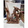 Image 1 : Dragon carving