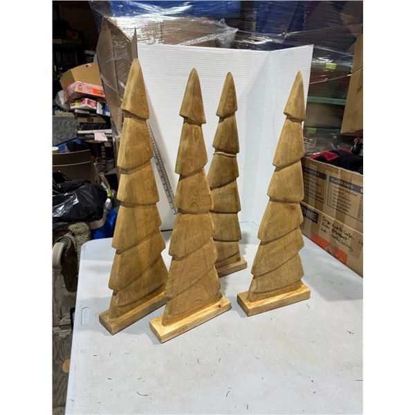 4 Christmas tree decor