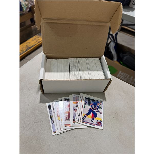 Upper deck hockey cards, 19 90–91 M