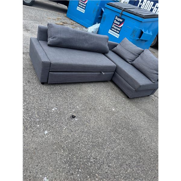 Sectional with pullout