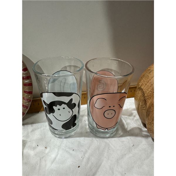 Cow and pig glasses