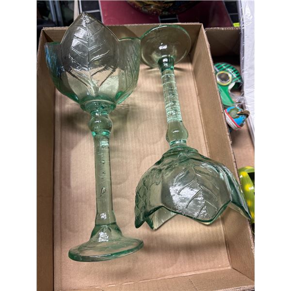 Tulip candle holders