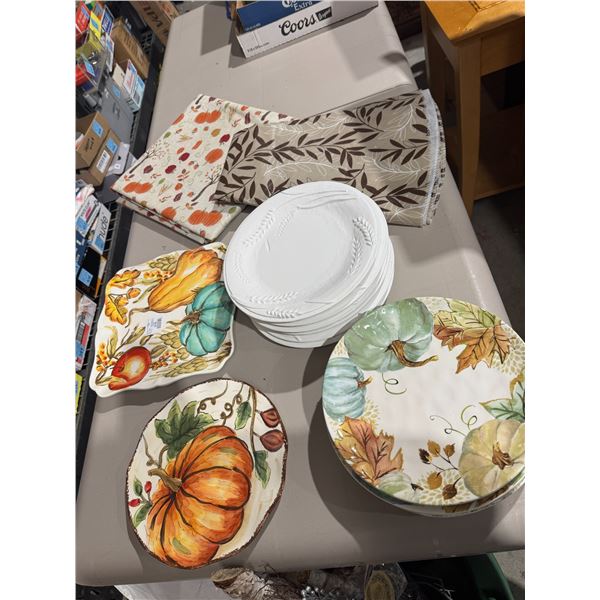 Fall tablecloths and dishes