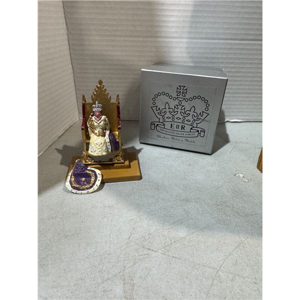 Vintage BLENHEIM white metal lead HM the queen silver jubilee military model