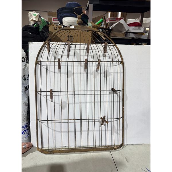 Birdcage decor message board