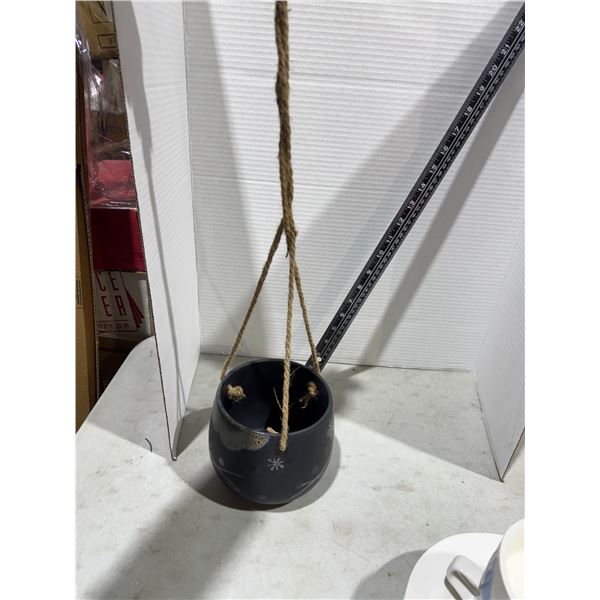 Hanging planter