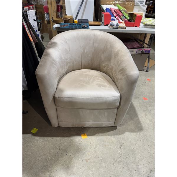 Natuzzi editions swivel chair