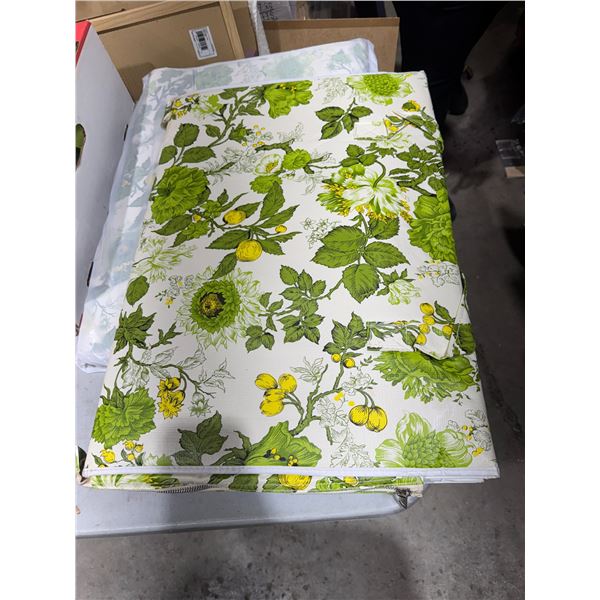 Vintage cooler bag mat