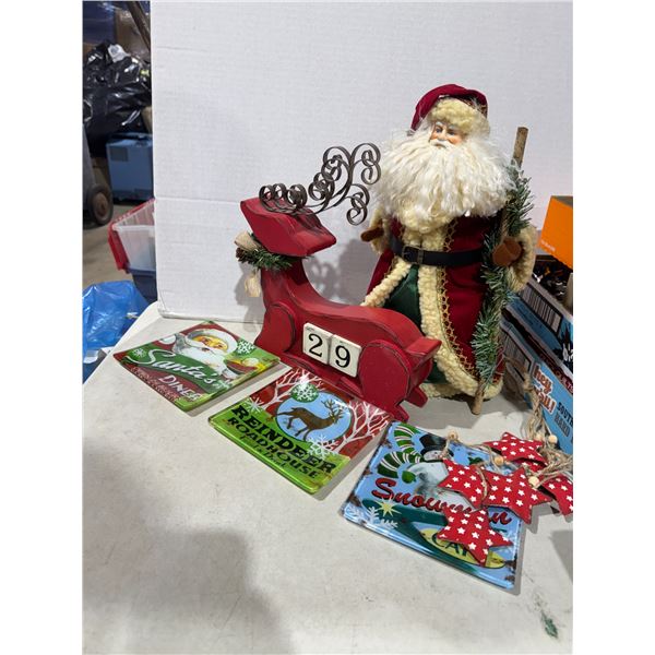 Christmas decor plates countdown Santa