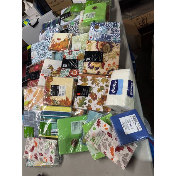 Large lot of napkins