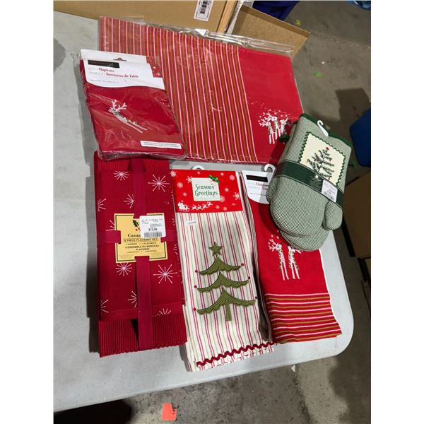 Placemats tea  towels, oven mitts napkins