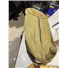 Image 1 : Vintage canvas duffel bag