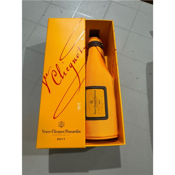 Champagne bottle cover