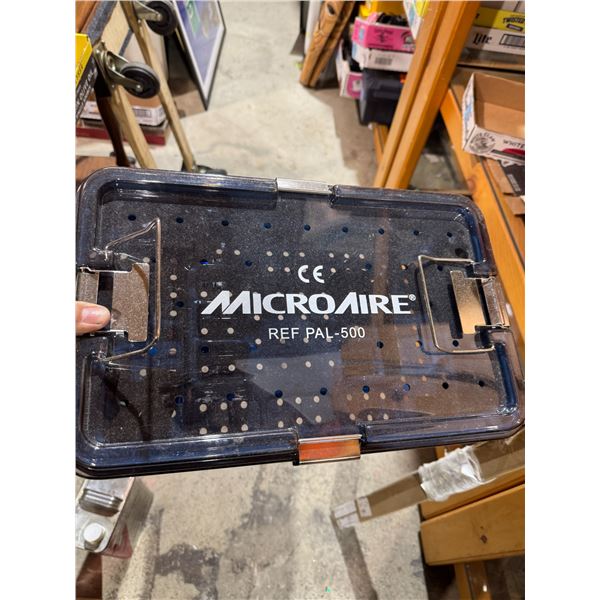 MICROAIRE container