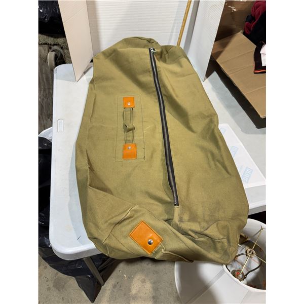 Canvas duffel bag