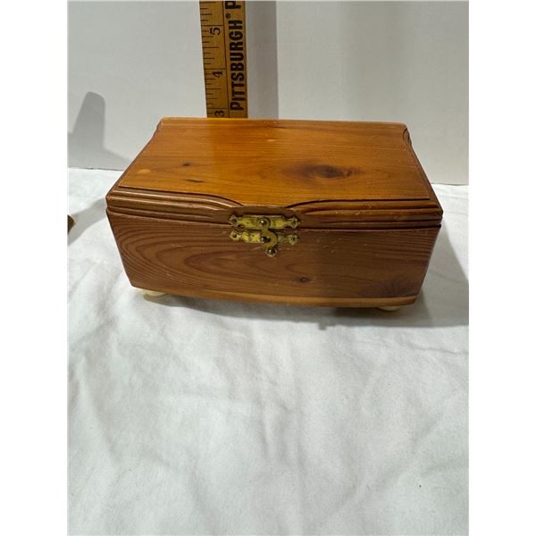 1950s wooden trinket box with base dedication