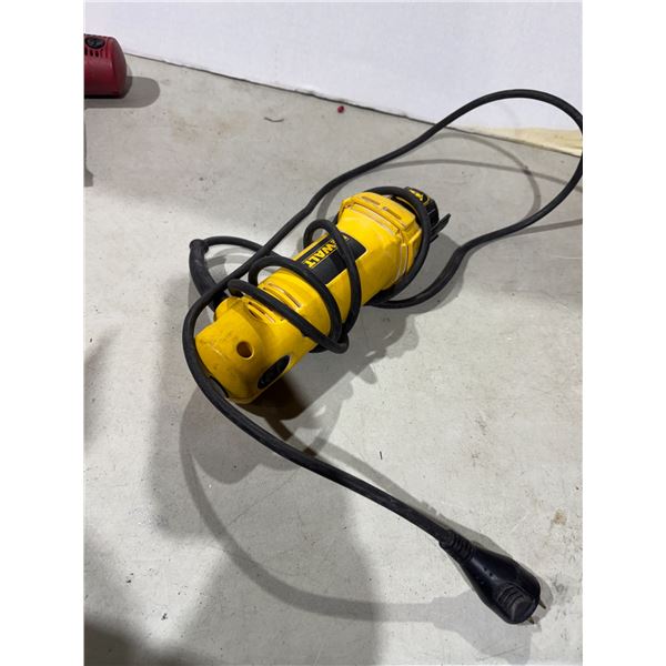 DeWalt cut out tool
