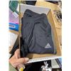 Image 1 : Adidas, small pants