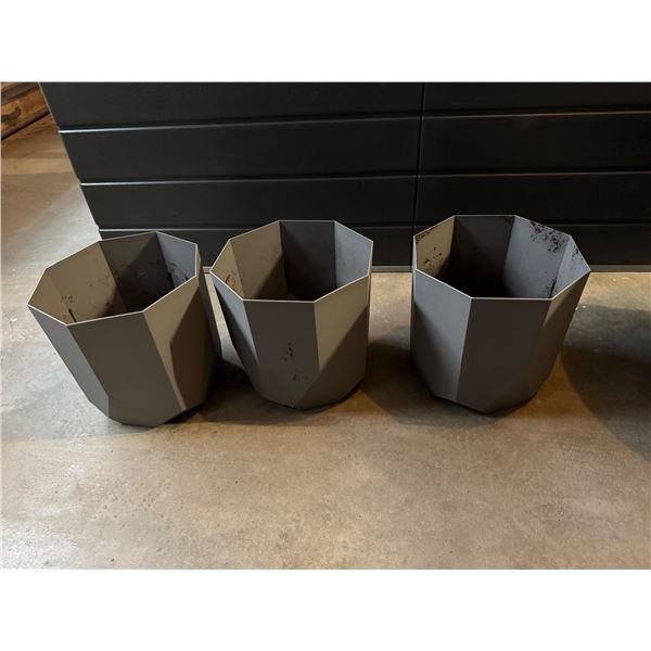 3 matching planters