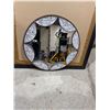 Image 1 : Mirror 23 1/2 inches round