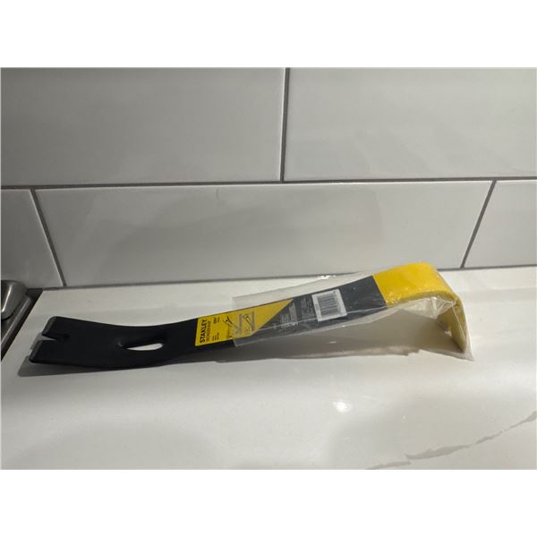 New Stanley wonder bar 12 3/4 inches
