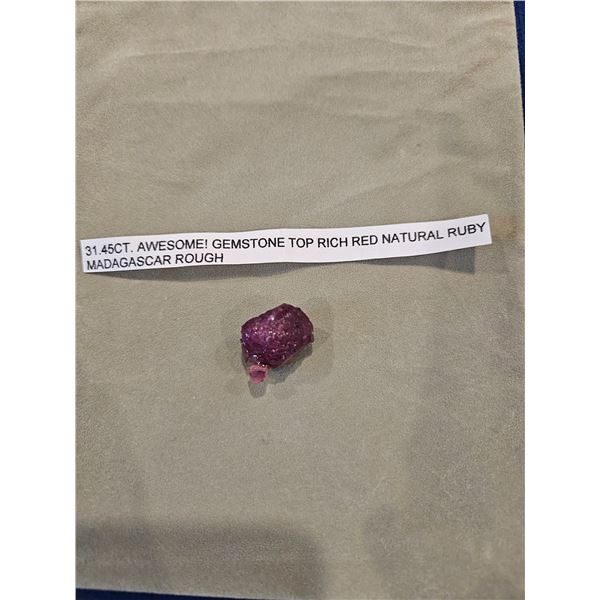 31.45ct Gemstone top rich red Natural Ruby Madagascar rough