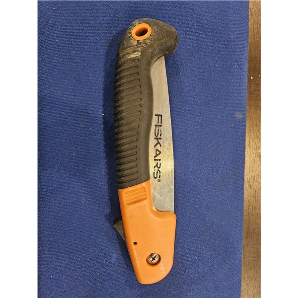 Fiskars foldable saw