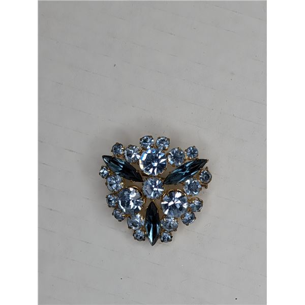 Blue Crystal Trilliant shape brooch *matching earrings 