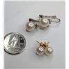 Image 1 : 14k gold and pearl earrings two pair