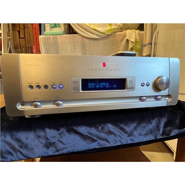 Parasound Halo C2 Controller complete with Manual Remote & packaging can ship easilyhas microphone