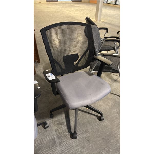 HAWORTH  GREY/BLACK MESH BACK OFFICE CHAIR
