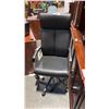 BLACK HI-BACK OFFICE CHAIR