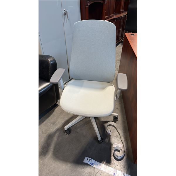 GRAY DEMETER MID-BACK CHAIR