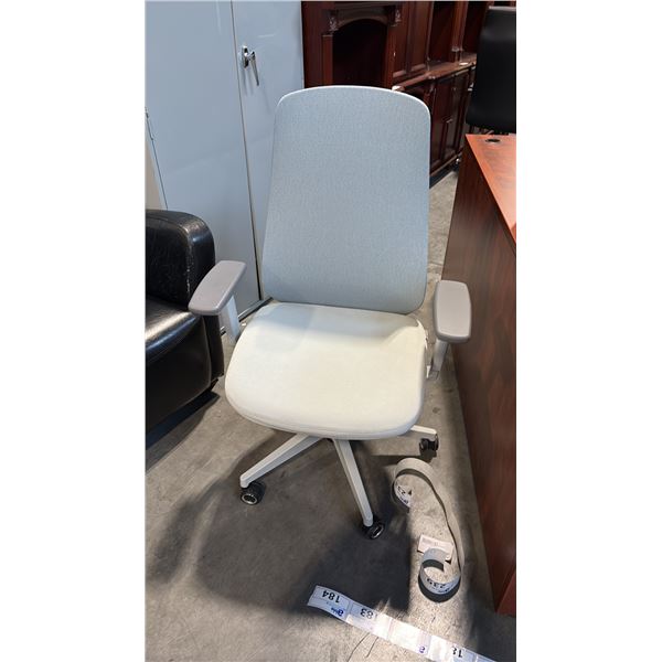 GRAY DEMETER MID-BACK CHAIR